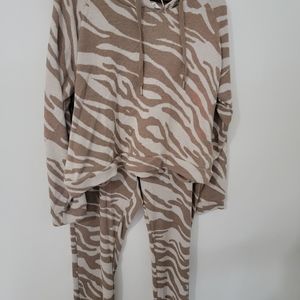 Zebra print jogging set
